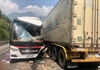 Tai nạn trước cửa hầm Hải Vân: Xe khách đối đầu phần đường xe container