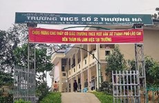 Tạm đình chỉ thầy giáo bị tố có hành vi xâm hại học sinh ở Lào Cai