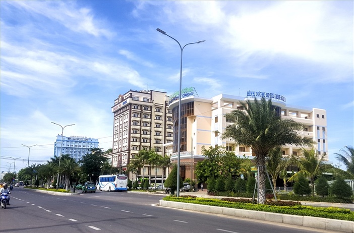 Bình Định: Giải tỏa 3 khách sạn cao tầng trả lại không gian biển