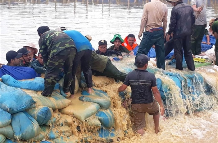 Đắk Lắk: Vỡ đê bên sông Krông Ana, hàng ngàn ha lúa bị nhấn chìm