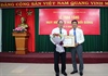 Đảng ủy Khối cơ sở Bộ VHTTDL trao Huy hiệu 30 năm tuổi Đảng